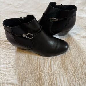 Clarks Collection Emily 2 Kaylie Black Dress Booties